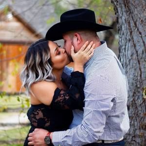 Meet your Posher, Yadira